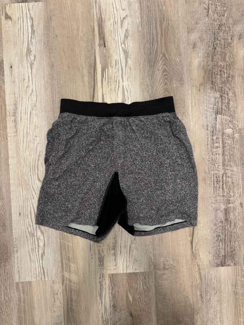 Lululemon Mens Black/White THE Short 7”